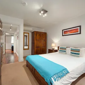 4, 48 Bishopsgate By Living Holiday home