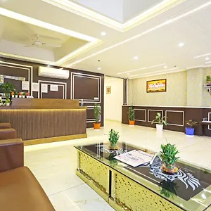 Hotel Decent - Delhi Airport Nova Deli